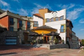 Hotel Millennium  Печ